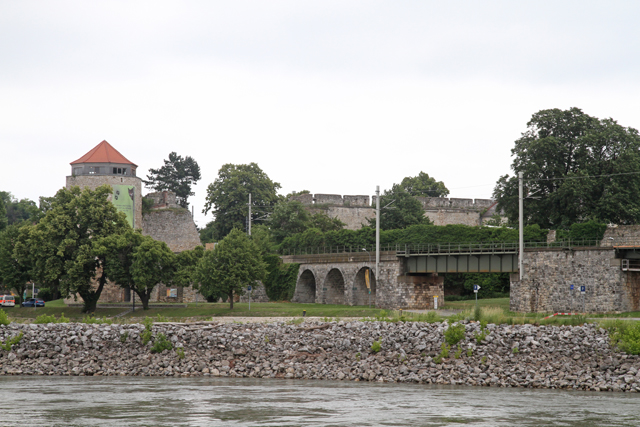 IMG_2661.jpg - Along the Danube