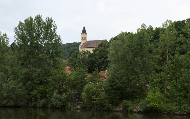 IMG_3453.jpg - Along the Danube