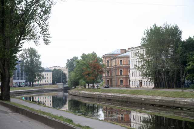 IMG_4330.jpg - Canal in St. Petersburg, Russia