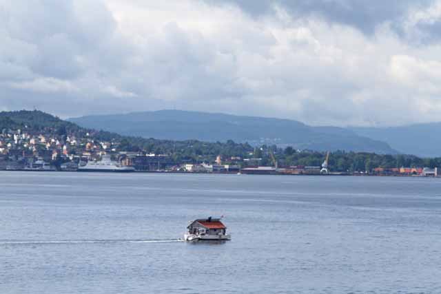 IMG_5818.jpg - Houseboat