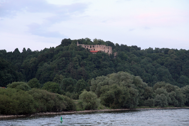 IMG_3432.jpg - On the Danube, near Passau, Germany