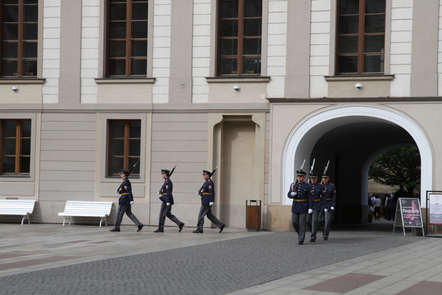 IMG_4058.jpg - Changing of the Guard at Prague Castle