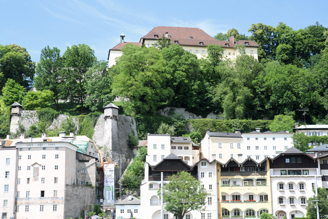 IMG_3380.jpg - Old wall along the river in Salzburg